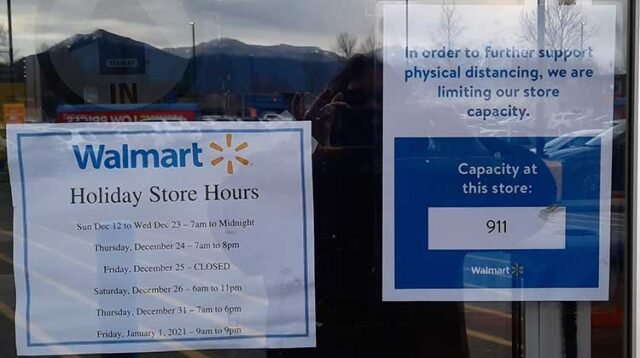 Walmart Store Capacity: 911
